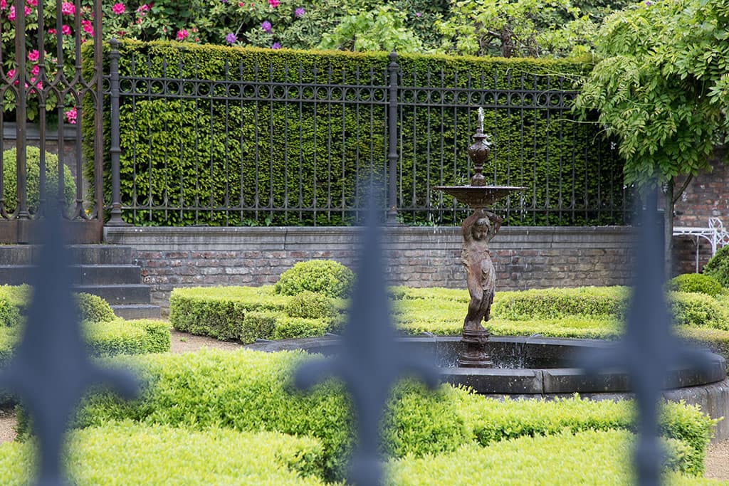 Reportagefotografie von André Rieu während einer internationalen Tournee mit musikalischer Dynamik und Bühnenlicht