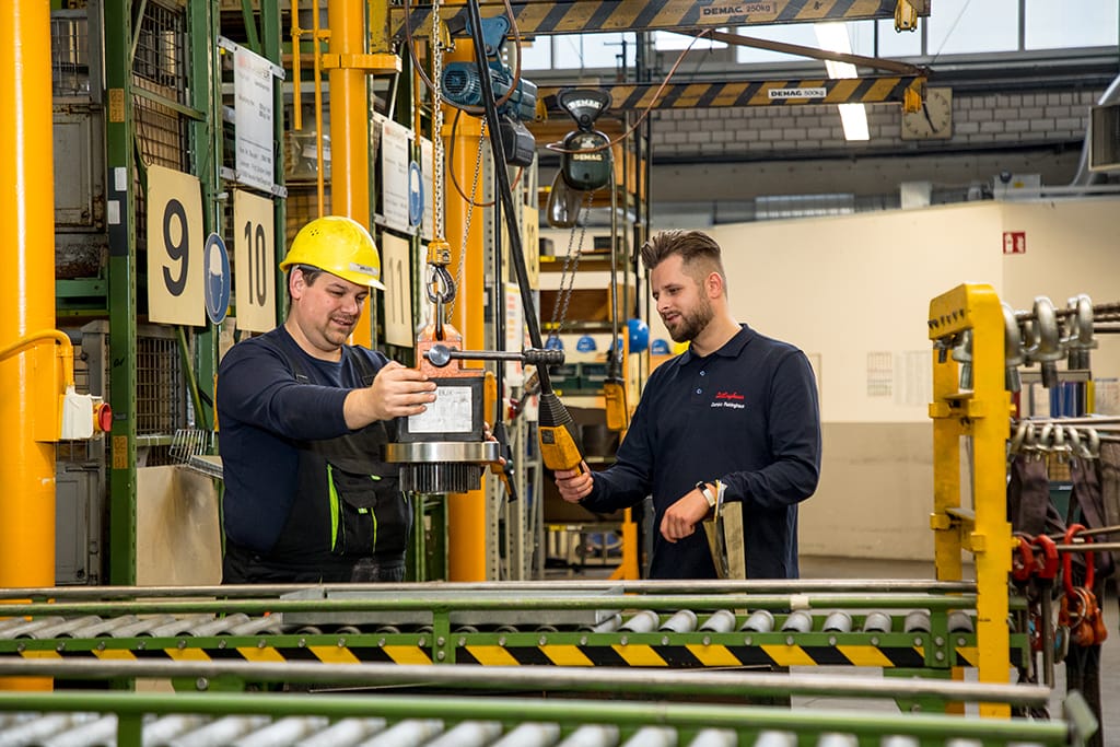 Industrieaufnahme von Maschinen bei Ortlinghaus, umgesetzt von einem erfahrenen Ortlinghaus Fotografen